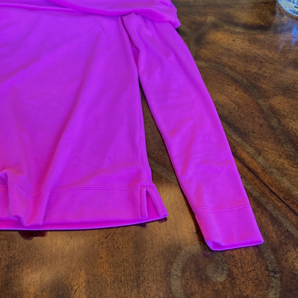 NWT Lilly Pulitzer Velour Top Swearshirt - Picture 3 of 7